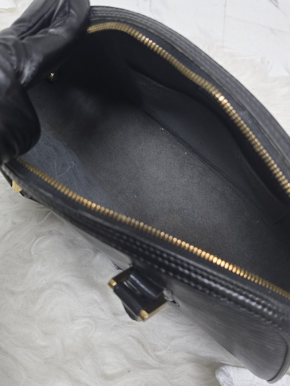 Louis Vuitton Black Epi Leather Dome Satchel with Gold Hardware - Picture 11 of 15